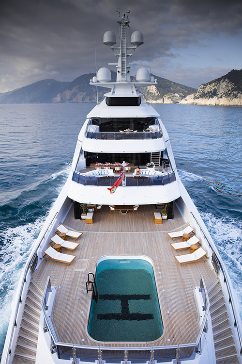 yacht builder yacht